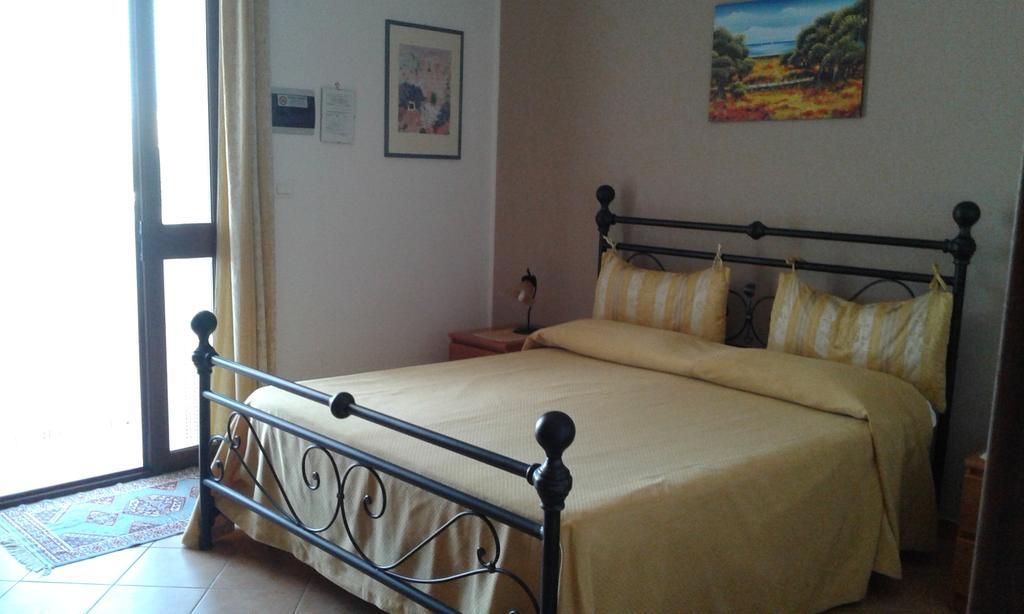 B&B Il Giardino Degli Ulivi Torre Santa Sabina Esterno foto